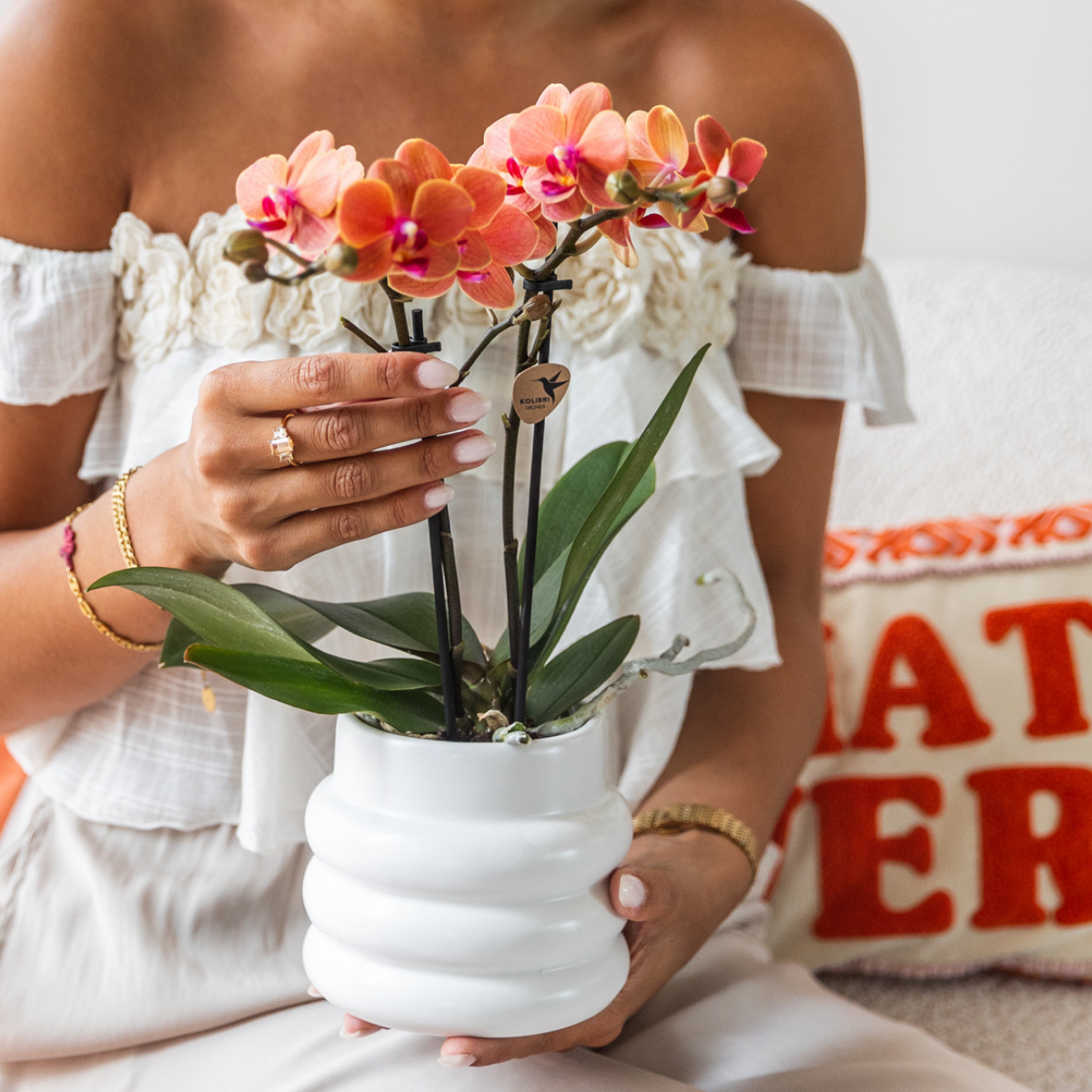 Kolibri Orchids | COMBI DEAL van 4 oranje Phalaenopsis orchideeën - Bolzano - potmaat Ø9cm | bloeiende kamerplant - vers van de kweker