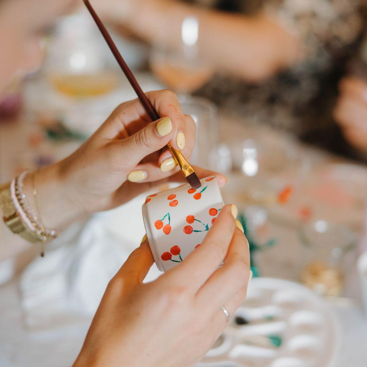 Kolibri Creatives | Verfpakket voor het schilderen van 8 bloempotten + orchideeën en succulenten | voor minimaal 4 personen | Creatieve visionair